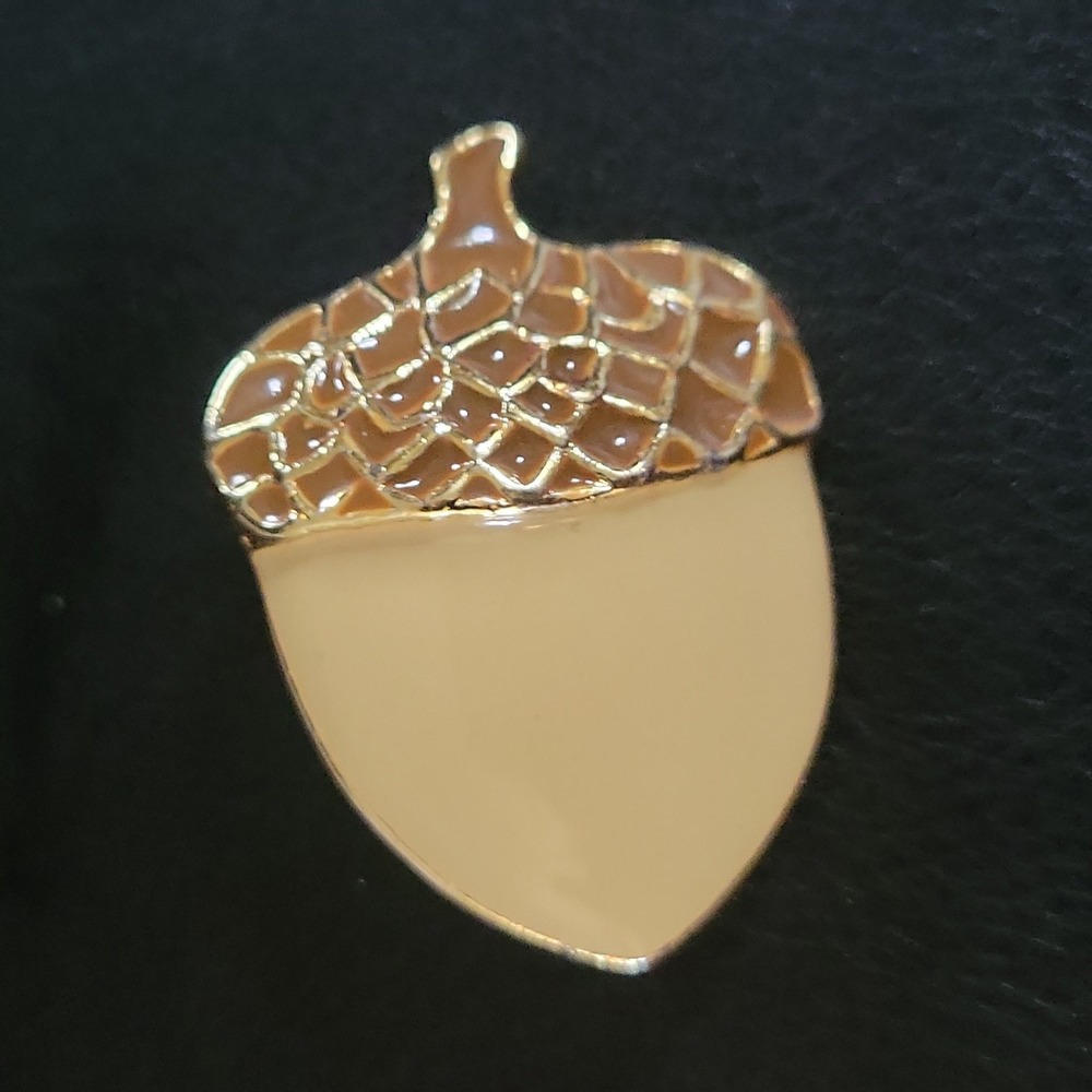 Vintage Gold Tone Tan Enamel Acorn Brooch Small 1.25" Cottagecore‎ 90s